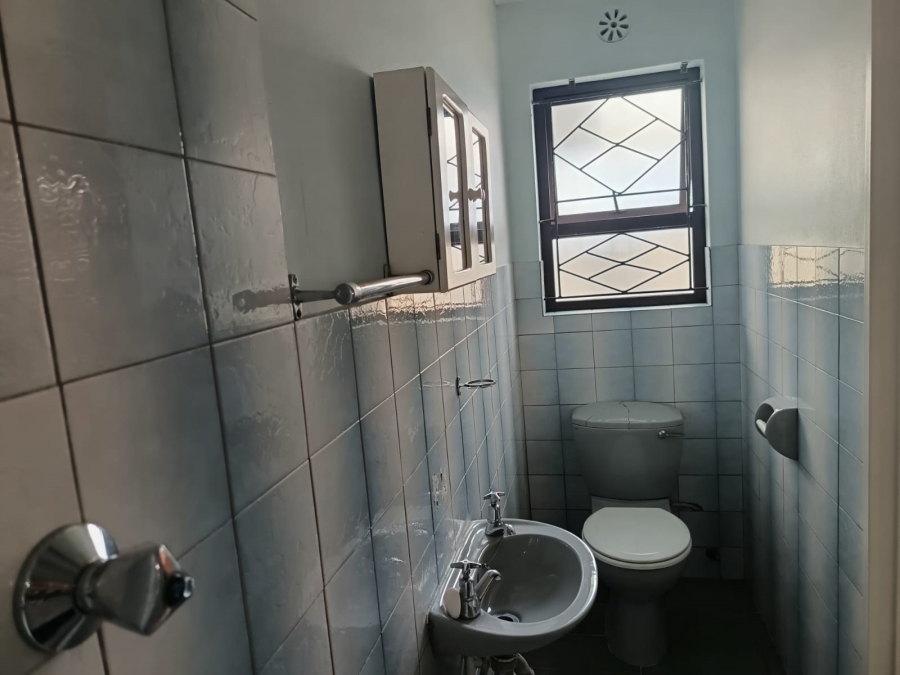 4 Bedroom Property for Sale in Athlone Western Cape